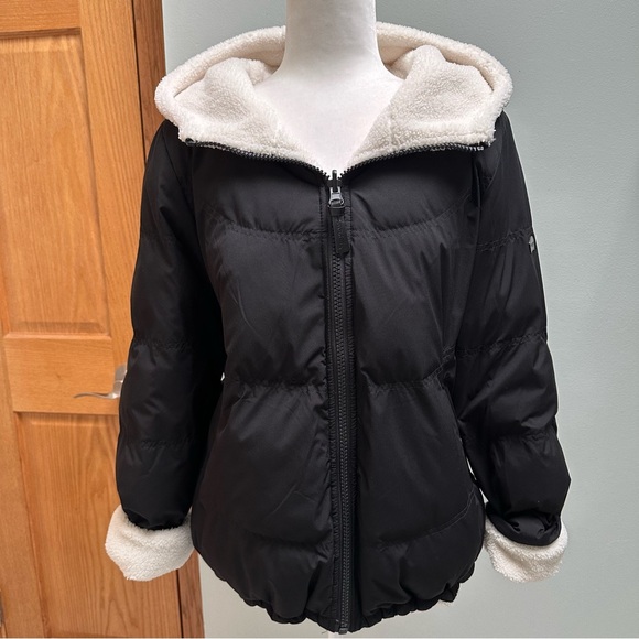 Koolaburra Black and Off-White Reversible Hooded Jacket size Medium - Picture 1 of 11